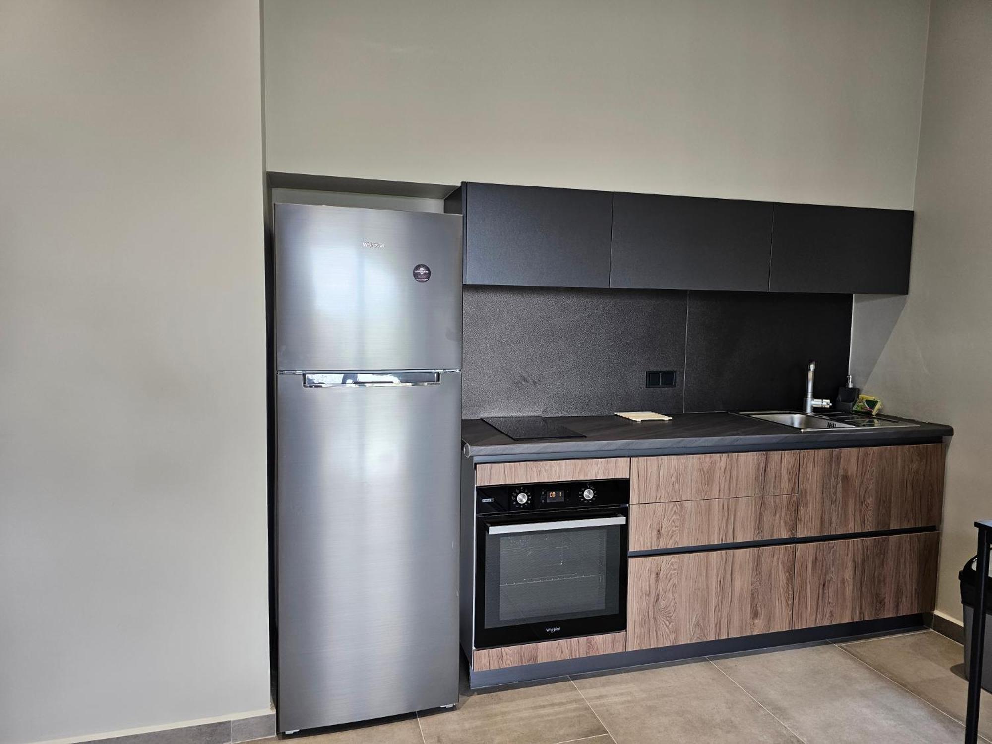 Rea'S Luxury Apartments Stoupa Exterior photo
