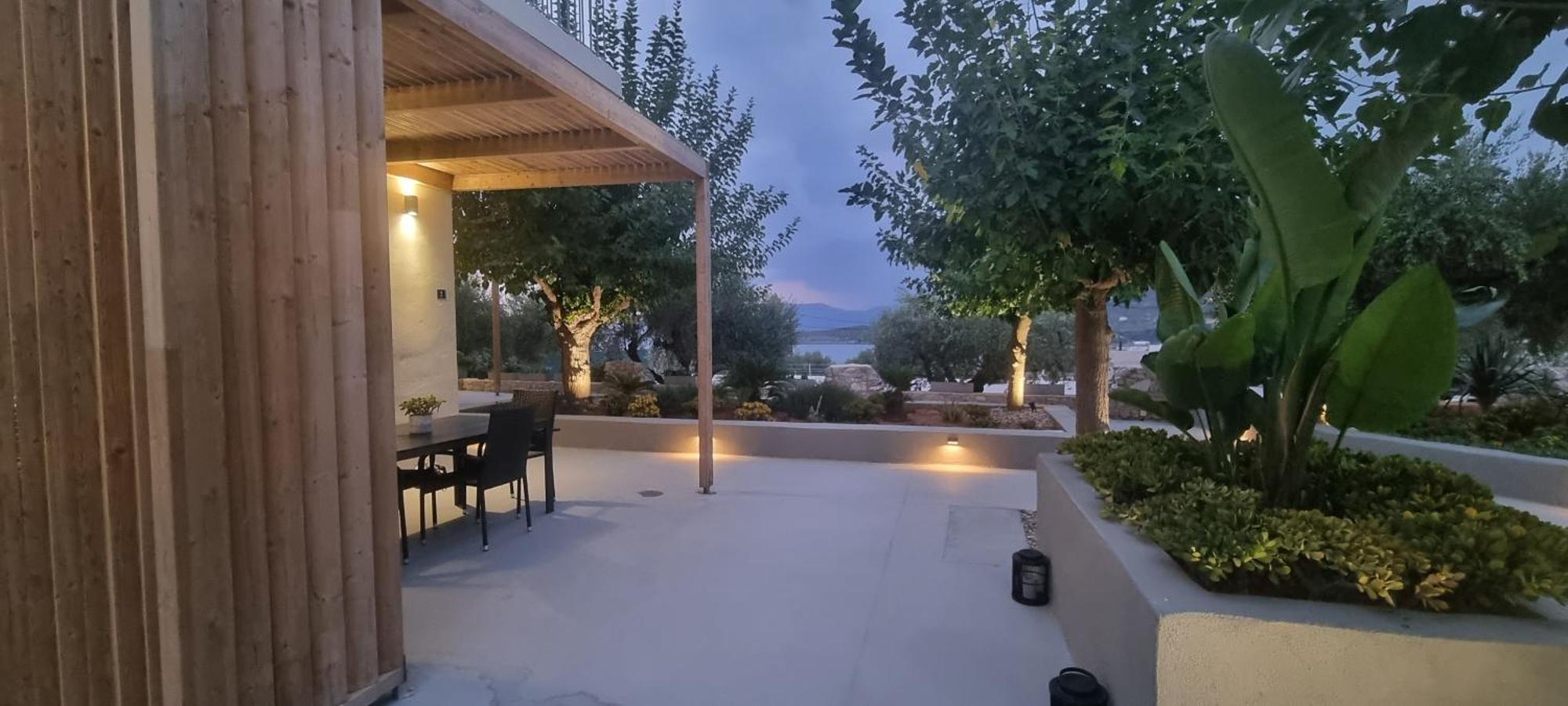 Rea'S Luxury Apartments Stoupa Exterior photo